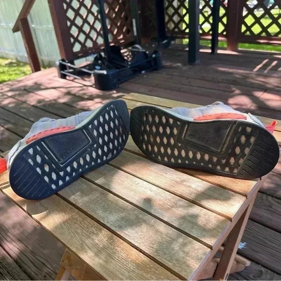 Adidas NMD R2 Women’s Shoes Running Shoes Sneakers Beige Peach‎ Size 5 - Picture 6 of 7